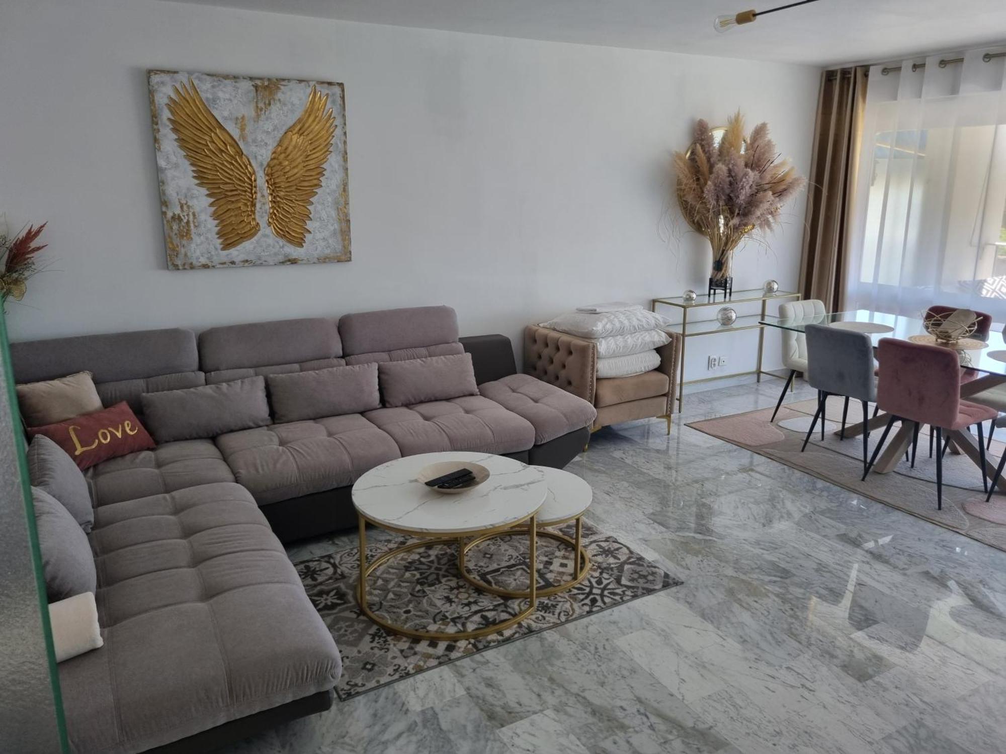 Spacieux 2 Pieces Terrasse Et Piscine * Cannes